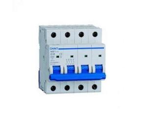 DISYUNTOR TERMOMAGNÉTICO CHINT 4 MÓDULOS 4P 6KA 180420
