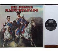 div. Künstler - DIE GROSSE MARSCHPARADE / Luftwaffen-Musikkorps Nr. 1 Neubiberg - Leitung: Major H. Schaal / Die alten Kameraden - Leitung: Max Schneidig / Die Hoch- und Deutschmeister - Leitung: Prof. Julius Herrmann / Die große MARSCHPARADE / 1973 / Kassette mit 5 Langspiel-Schallplatten und 1 seitiger Inhaltsangabe / AMATI # A LP 1013/1 - 5 / Deutsche Pressung / 12" Vinyl Langspiel Schallplatte