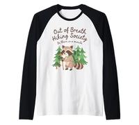 Divertida Ruta de Senderismo con mapaches de out of Breath Hiking Society Camiseta Manga Raglan