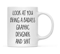 Divertida taza de café de 325 ml, diseño gráfico Look at You Being a Badass y 1 paquete, incluye caja, ideas para beber vino y bebidas alcohólicas para compañeros de trabajo, jefe, él, sus adultos
