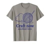 Divertidas Manualidades de Ganchillo Que Ahora piensan Demasiado para los Amantes del Hilo Camiseta