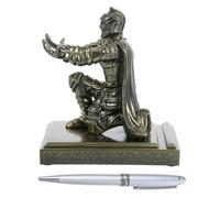 DIYEAH PortaláPices Soldado Retro De Resina Para Escritorio Estatua De Caballero Arrodillado Multifuncional Soporte De LáPiz Y Brochas Accesorios Escritorio Oficina Decorativos 5.70X5.00X3.62In