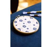 DMC Blue Ditsy Florals - Kit de bordado mediano