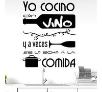 Docliick® Vinilos de pared decorativo con frase decorativa "YO COCINO CON VINO Y..." Pegatinas decorativas pared. Decoración casa Docliick DC-19134