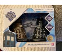 Doctor Who History of the Daleks 16 y 17 - Juego de figuras de la serie negra y dorada
