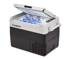 DOMETIC CFF 45 Nevera y congelador de compresor portátil, 38 l, con una capacidad de refrigeración de +10°C a -18°C para coche, camión, barco y autocaravana