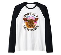 Don’t Be A Salty Heifer | Funny Cow Farm Humor Vintage tee Camiseta Manga Raglan