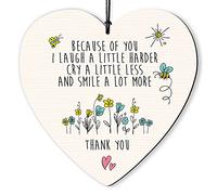 Dorothy Spring Placa decorativa de madera con texto en inglés "Because of You I Laugh a Little Harder Cry a Little Less and Smile a Lot More Thank You" para mejor amigo to say You are Loved"