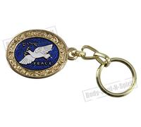 Doves of Peace - Llavero de cadena con colgante de Hamsa de color dorado y judaica