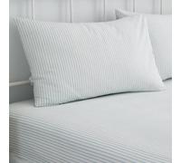 Dreams & Drapes Sábana Bajera Ajustable tamaño King a Rayas Azules (200 x 150 x 28 cm). Sábana de Cama de polialgodón de Lujo, Funda de edredón a Juego Disponible, sábana Blanca con Rayas Azules