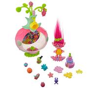 Dreamworks Trolls Sparkle Surprise Party Pod Playset con figura de amapola que cambia de color, 9 Critters, 8 accesorios y hoja de pegatinas que cambian de color (exclusivo de Amazon)