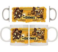 DrMugCollection Taza Mapa y Grupo | Taza de Cerámica Blanca 330 ml | Merchandising Oficial Cine Años 80 | Regalo Original para Fans de Películas Retro y Aventuras Clásicas