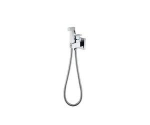 Ducha higiénica para pared con un grifo monomando de diseño moderno Irlanda de Imex