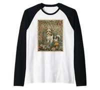 Dulce Biewer Terrier en un Antiguo jardín inglés Camiseta Manga Raglan