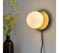 Dyberg Larsen aplique de pared Sia, color ópalo/latón, Ø 12 cm
