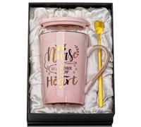 El mejor regalo de enfermera para mujeres, Nurse is a Work of Heart - Taza de café de cerámica rosa impresa en oro de 14 onzas, regalo de agradecimiento para Navidad, cumpleaños, regalo de