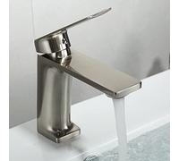 Elegante grifo de cocina cromado negro y dorado de lujo, perfecto para cocinas modernas e interiores elegantes, diseño duradero