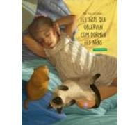 Els gats que observen com dormen els nens