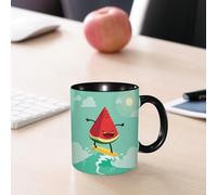EMCLKS Ceramic Mug,tazas desayuno,taza te,tazas cafe,taza navidad,regalos originales mujer,regalos para parejas,Sandía en una tabla de surf. Una de las actividades más populares del verano.,330ml