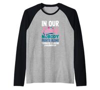 En Nuestra Familia Nadie Lucha Solo contra el cáncer de tiroides Camiseta Manga Raglan