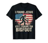 Encontré a Jesús todavía Buscando Bigfoot Retro American Flag Camiseta
