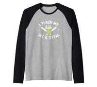 Enseño a mis Hijos a Golpear y Robar Softbol Mamá Camiseta Manga Raglan