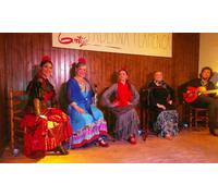 Entrada a espectáculo de flamenco con consumición y tortilla de patatas para 2 personas en jueves o domingo