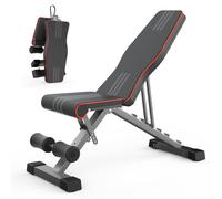 Entrenamiento de de cuerpo completo con inclinado y mancuernas en el gimnasio