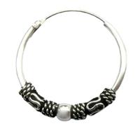 ENTREPLATA Un Aro de Plata 925 Estilo Bali - 1 Pendiente Criolla Piercing Unisex Hecho a Mano de 18 mm - Diseño Étnico Artesanal en Plata de Ley - Modelo 32