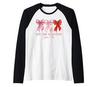 Eres Tan Amado (Juan 3:16) Bow, Escritura, Fe Cristiana, Arte Camiseta Manga Raglan