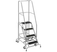 Escalera rodante con tarima eurokraft pro, piezas insertadas en los peldaños de goma acanalada