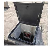 Escotilla de techo de acero recubierto de zinc, ventana de acceso al techo de 50 x 50 cm con puntales de gas y cerradura para una cubierta segura y diseño resistente a la intemperie, ideal para un