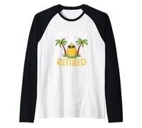 Esta chica es jubilada palmeras divertidas Camiseta Manga Raglan