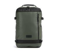 Esta mochila de viaje deportiva de Eastpak está diseñada para exploradores urbanos que buscan un compañero ligero y práctico. Fabricada con poliéster suave y repelente al agua, con un forro sintético,