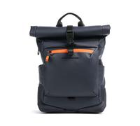 Esta mochila de viaje deportiva está diseñada para exploradores urbanos que buscan un compañero ligero con estilo y funcionalidad. Fabricada con poliuretano suave y un forro sintético, ofrece durabili