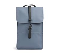 Esta mochila moderna y elegante de Rains está fabricada con su característico tejido PU duradero, que ofrece una sensación suave y una resistencia fiable para llevar tus cosas. Cuenta con un compartim