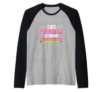 Esta Princesa va a Kindergarten Camiseta Manga Raglan