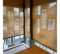 Estor enrollable natural personalizable con protección UV para uso en interiores y exteriores, perfecto para balcones, patios y puertas, elegante solución de privacidad