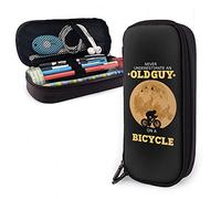 Estuche de piel con cremallera para lápices, bolsa de gran capacidad, organizador de papelería con cremallera Never Underestimate an Old Guy On A Bicycle