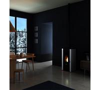FreePoint Estufa de pellets SHARP Airtight (2,5 kW - 7,7 kW, Volumen de calefacción: 55 m³ - 168 m³, Color del revestimiento: Negro y blanco)