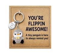 Ethlomoer Llavero de pingüino de ganchillo con tarjeta "Flippin Awesome", llavero de animal hecho a mano para mujeres, bonitos regalos motivacionales para estudiantes