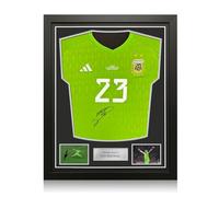 Exclusive Memorabilia Camiseta de Argentina firmada por emi Martínez. Enmarcada.