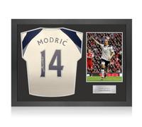 Exclusive Memorabilia Camiseta de los Spurs firmada por Luka Modric. Marco icónico.
