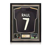 Exclusive Memorabilia Camiseta de visitante del Real Madrid 1999-00 firmada por Raúl. Marco