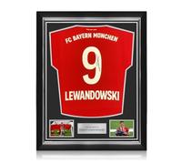 Exclusive Memorabilia Camiseta del Bayern de Múnich 2019-20 firmada por Robert Lewandowski. Marco