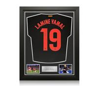 Exclusive Memorabilia Camiseta Negra del Barcelona firmada por Lamine Yamal. Enmarcada.