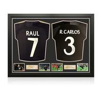 Exclusive Memorabilia Camisetas Negras del Real Madrid firmadas por Raúl y Roberto Carlos. Enmarcadas.