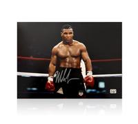Exclusive Memorabilia Fotografía de Boxeo firmada por Mike Tyson.