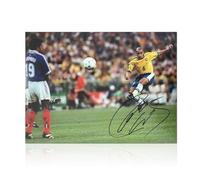 Exclusive Memorabilia Fotografía de Brasil firmada por Roberto Carlos