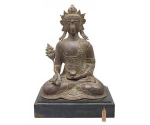 Exotic India Estatua coronada de latón con base de madera, Buda medicinal Murti, decoración del hogar, decoración de oficina